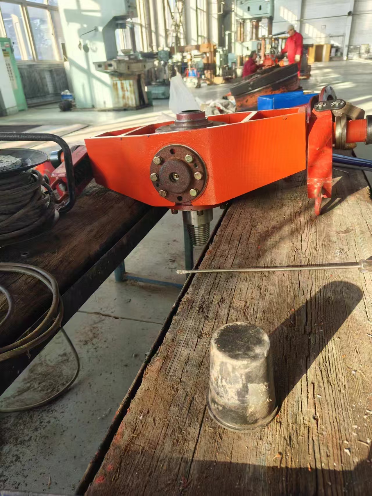 مشروع تصميم وتصنيع قالب من البلاستيك ، قالب معد